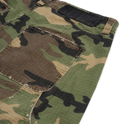 OVERSIZED CAMO WORK SHORTS gf